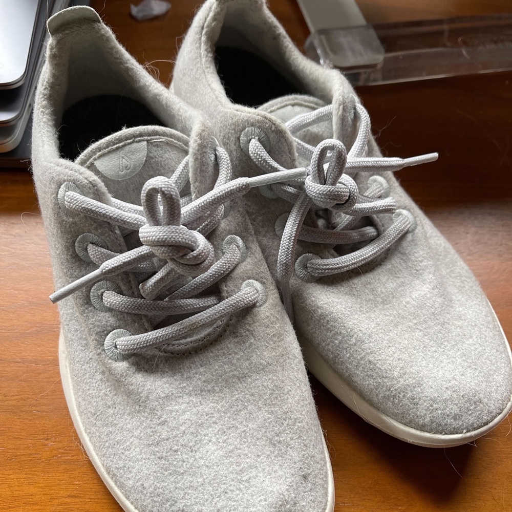 Allbirds, Size W7 (Kotare Birch color)